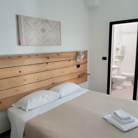 Hotel Garisenda B&B - In Centro A Riccione - Екстер'єр фото