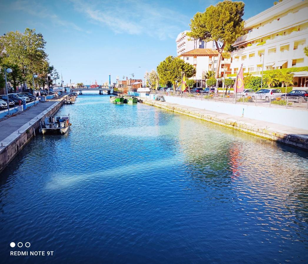 Hotel Garisenda B&B - In Centro A Riccione - Екстер'єр фото