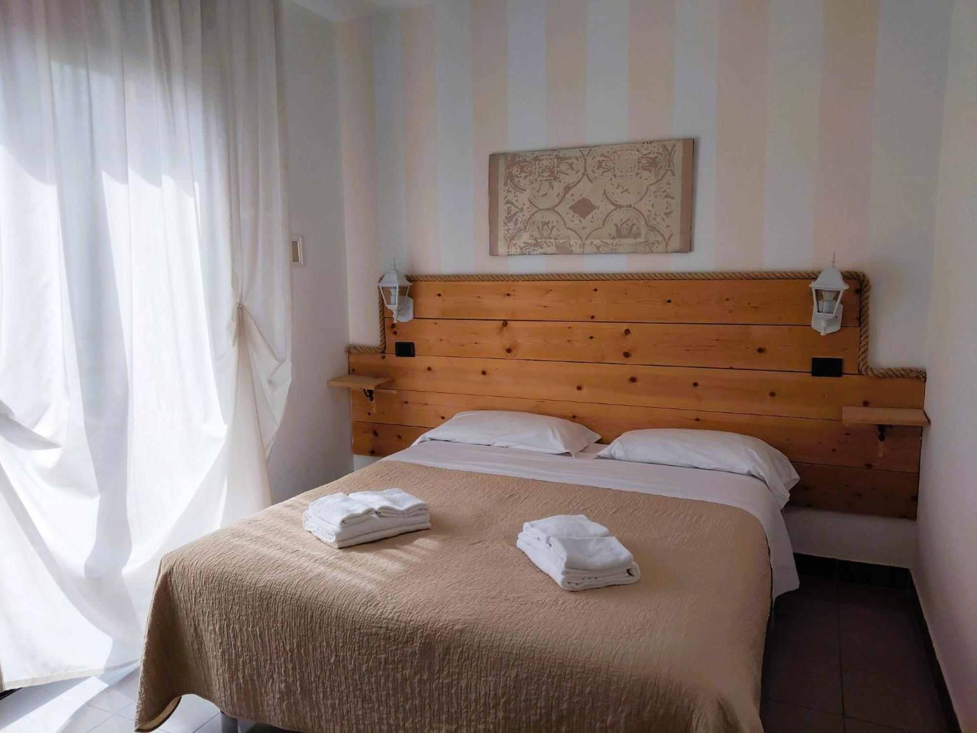 Hotel Garisenda B&B - In Centro A Riccione - Екстер'єр фото