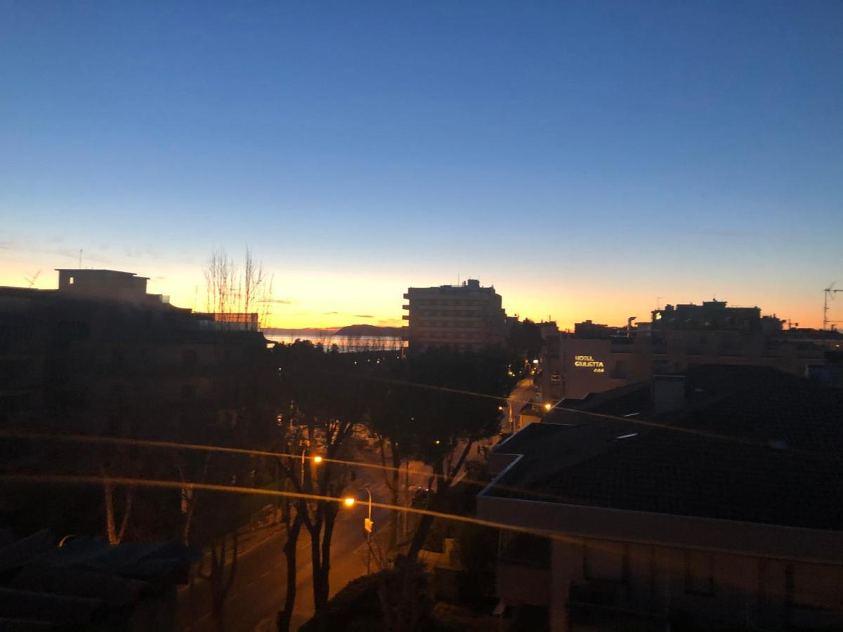 Hotel Garisenda B&B - In Centro A Riccione - Екстер'єр фото
